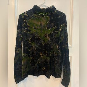 Sno Skins turtleneck